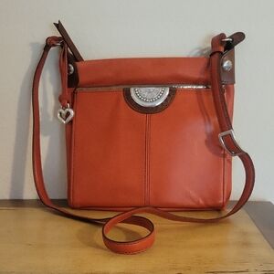 Brighton Shiloh Cross Body Poppy Leather Organizer adjustable strap